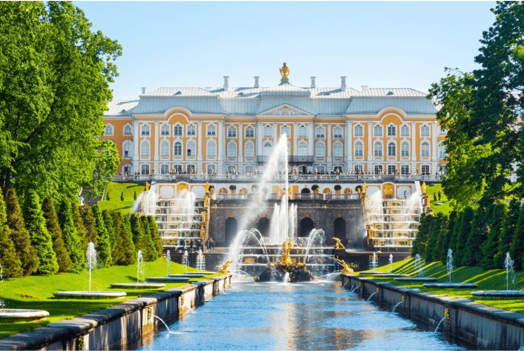 Cung Điện Mùa Hè Peterhof - Top 12 kiến trúc nổi tiếng nước Nga