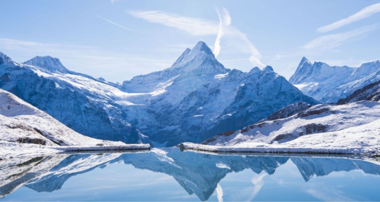 Mùa đông Thụy Sĩ, Ngọn núi tuyết phản chiếu dưới mặt hồ